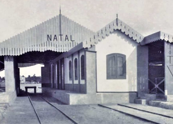 Entre fatos e fotos: ação de extensão movimenta escolas contando a história da capital