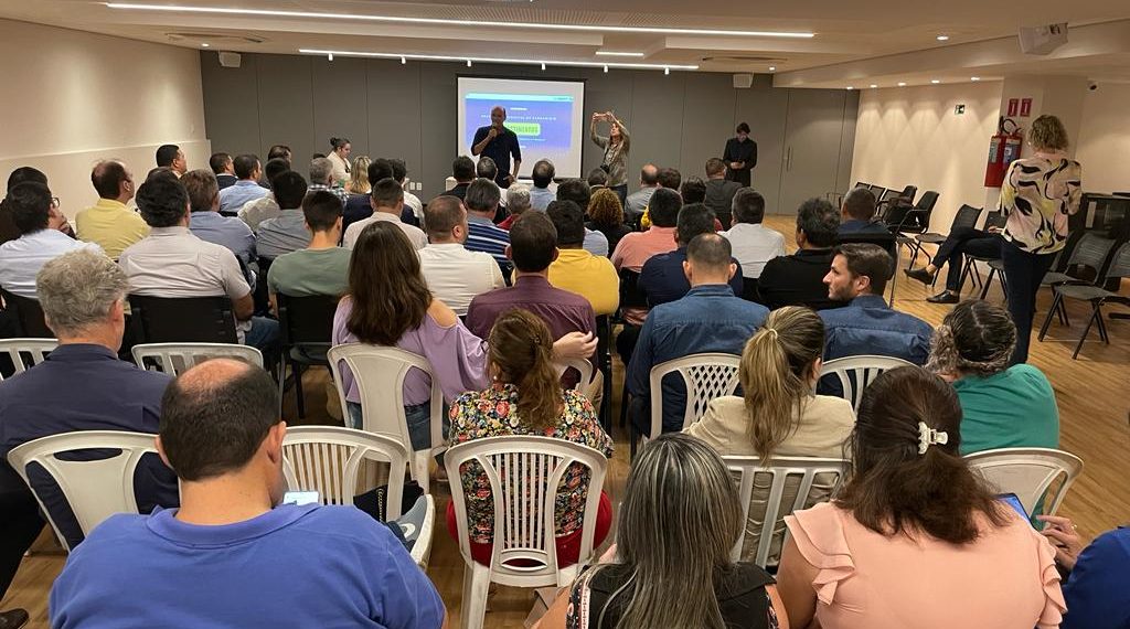 Prefeitura de Parnamirim apresenta projeto de infraestrutura para empresários do município