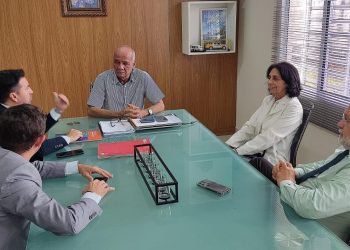 Prefeito de Parnamirim solicita nova agência da Caixa e aumento do consignado pra servidores