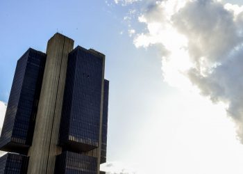 Atividade econômica tem alta de 1,17% em julho, diz Banco Central
