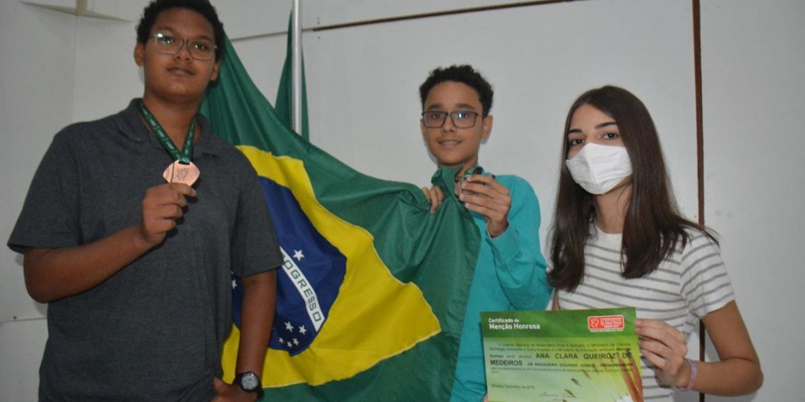 Estudantes de Parnamirim são premiados na Olimpíada Brasileira de Matemática