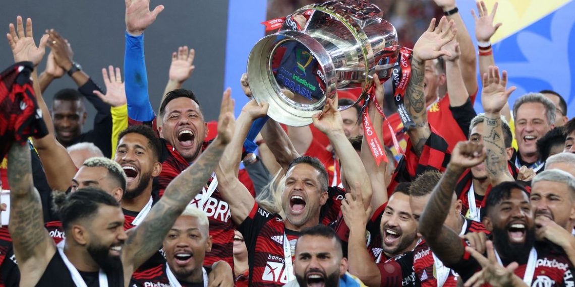 Flamengo vence Corinthians nos pênaltis e conquista Copa do Brasil