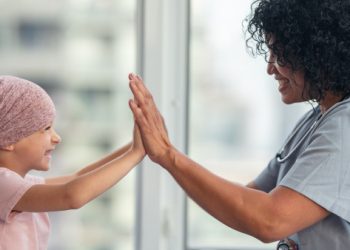 Cuidados de pacientes pós transplante de medula óssea (TMO)