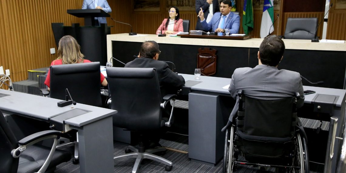 Câmara de Natal derruba vetos a emendas que beneficiam pessoas com deficiência no PPA