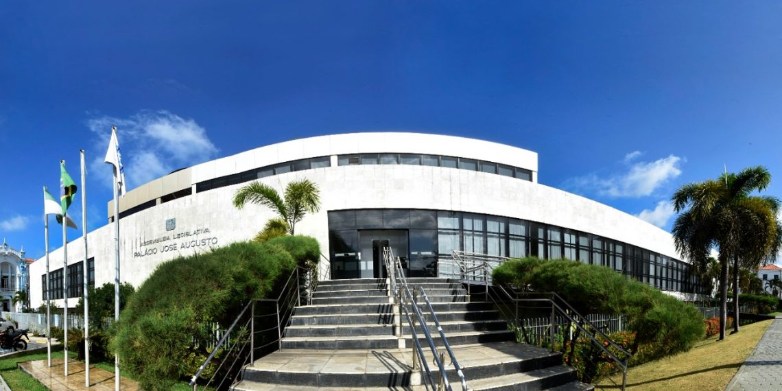 Assembleia Legislativa reelege 15 e terá 9 novos deputados a partir de 2023