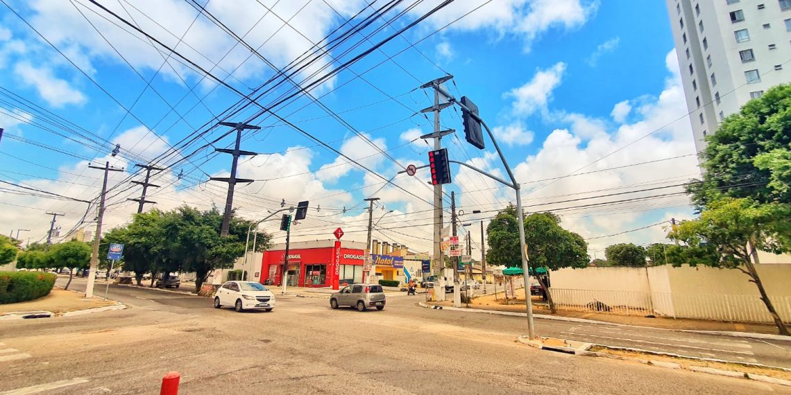 Prefeitura inicia substituição de semáforos em vias de Nova Parnamirim