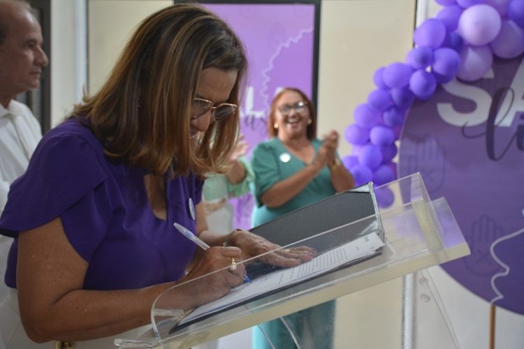 Prefeitura de Parnamirim inaugura Sala Lilás para acolhimento de mulheres vítimas de violência doméstica