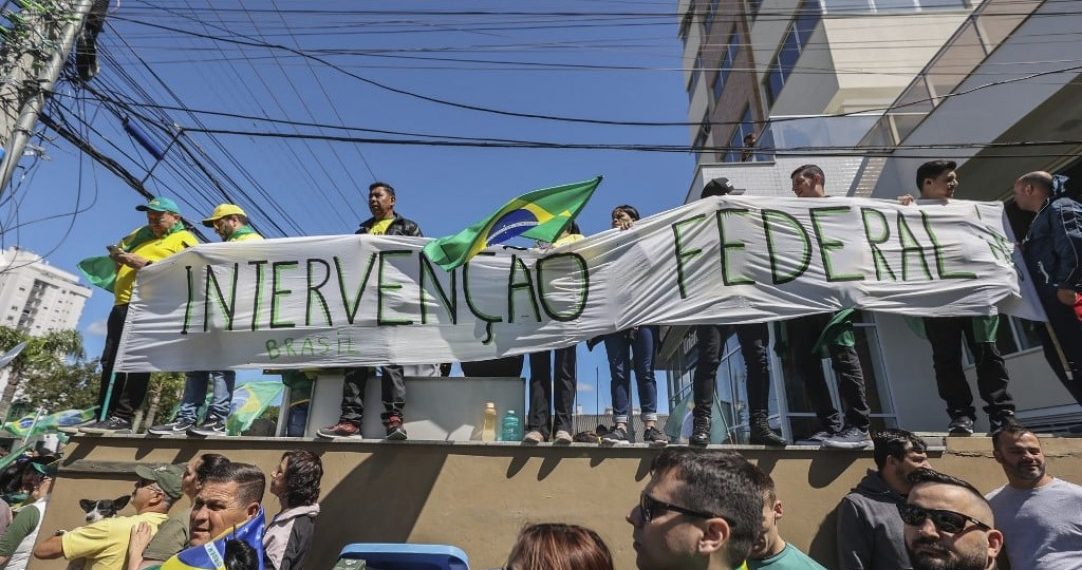 Suspeitos de financiar atos antidemocráticos terão contas bloqueadas após determinação de Moraes