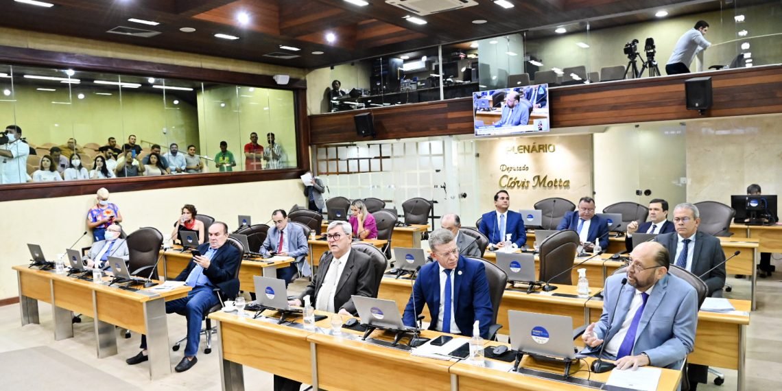 Deputados aprovam projeto que atualiza o estatuto dos PMs no RN