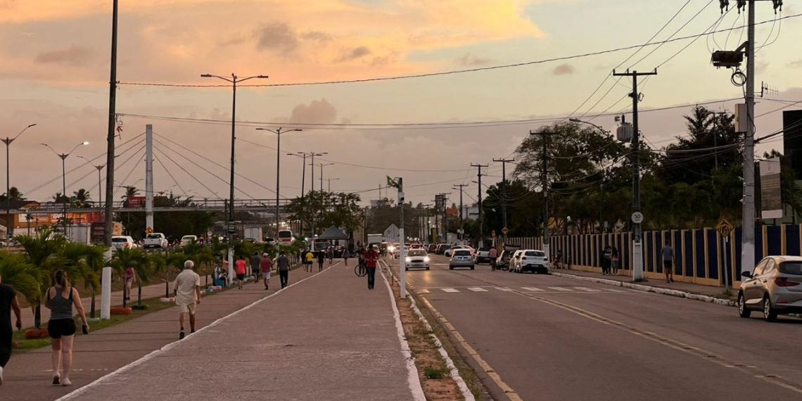 Prefeitura de Parnamirim interditará Avenida Castor Vieira Régis para instalação de decoração natalina