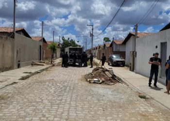 Homem é morto a tiro após discussão com vizinho sobre som alto em Mossoró, diz PM