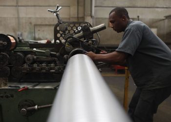 BC revisa previsão de crescimento do PIB de 2,7% para 2,9%, neste ano