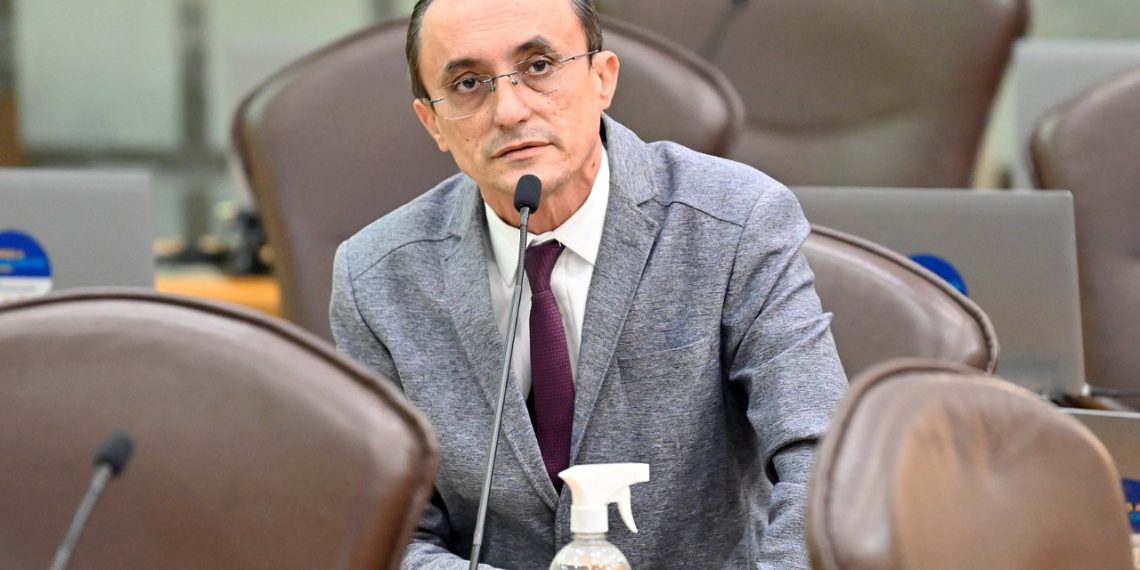 Souza aborda situação da área de preservação Dunas do Rosado