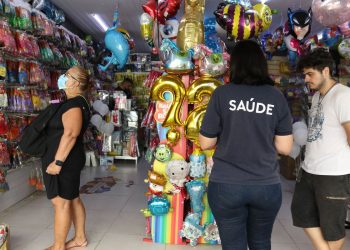 Para evitar golpes, consumidor deve ficar atento nas compras
