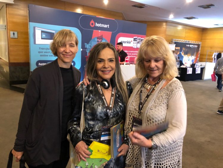 Coleção de escritora brasileira é aplicada para tratar sentimentos nos Estados Unidos