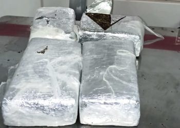 PF apreende quase 2 kg de maconha escondidos em gesso dentro de encomenda nos Correios em Natal