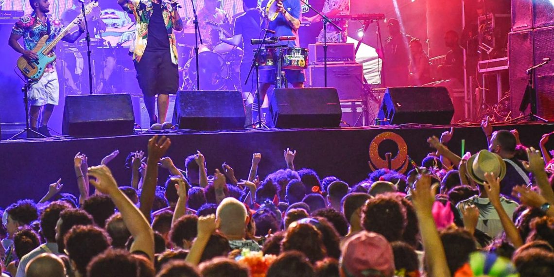 De Beatles a Academia da Berlinda, a alegria tomou conta do polo Petrópolis no carnaval de Natal