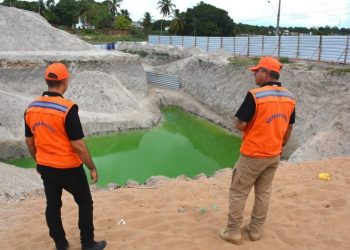 Isolamento do “Buraco Azul” é ampliado para evitar banhistas