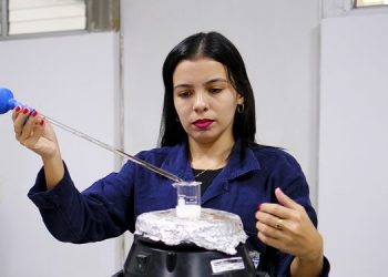 Do óleo de Copaíba: UFRN avança em pesquisas na cosmocêutica e deposita patente de tecnologia na área