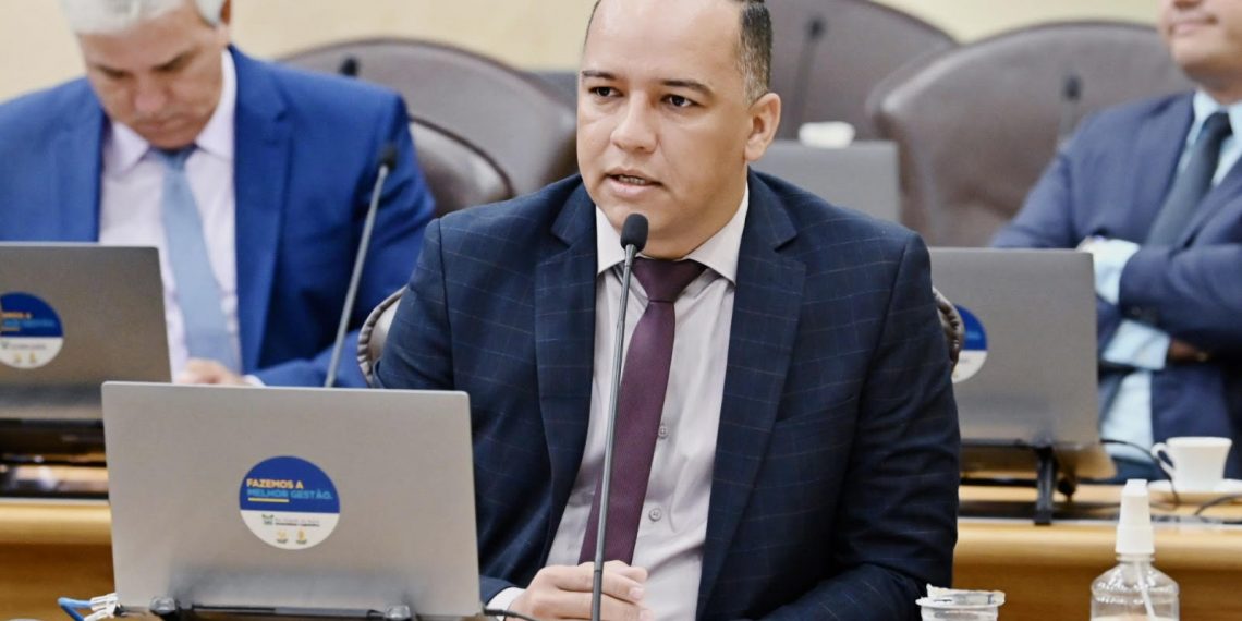 Deputado Taveira Júnior solicita manutenção da Estrada de Japecanga (RN-316)