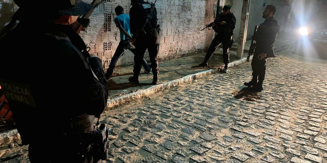 Cinco monitorados por tornozeleira eletrônica são presos durante operação em Natal