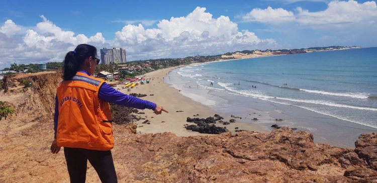 Alerta máximo! Falésias apresentam risco iminente de desabamento no litoral de Parnamirim