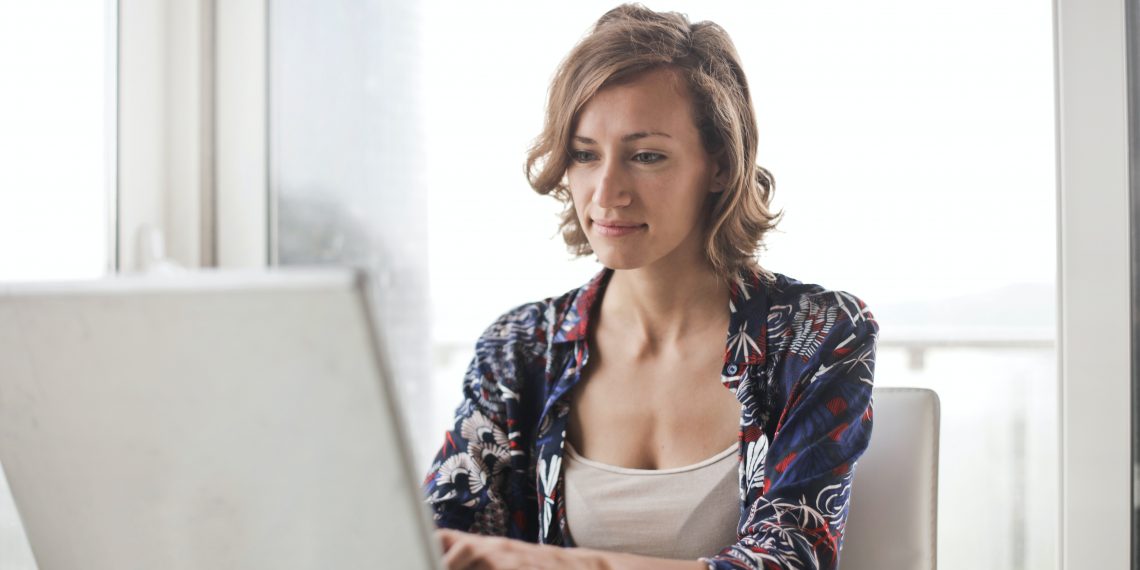 Precaução: mulheres são mais abertas à adesão a planos funerários que homens