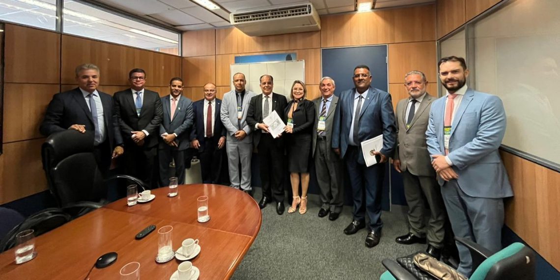 Parnamirim: Prefeito e secretários municipais participam da Marcha dos Prefeitos em Brasília