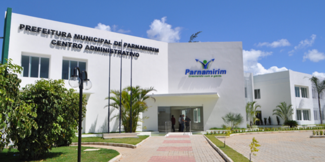 Prefeitura de Parnamirim mantém a suspensão dos serviços de coleta de lixo, assistência social e UBS