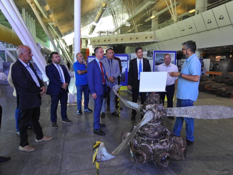 Prefeito de Parnamirim recebe visita de vice-cônsul francês e apresenta Centro Cultural Trampolim da Vitória