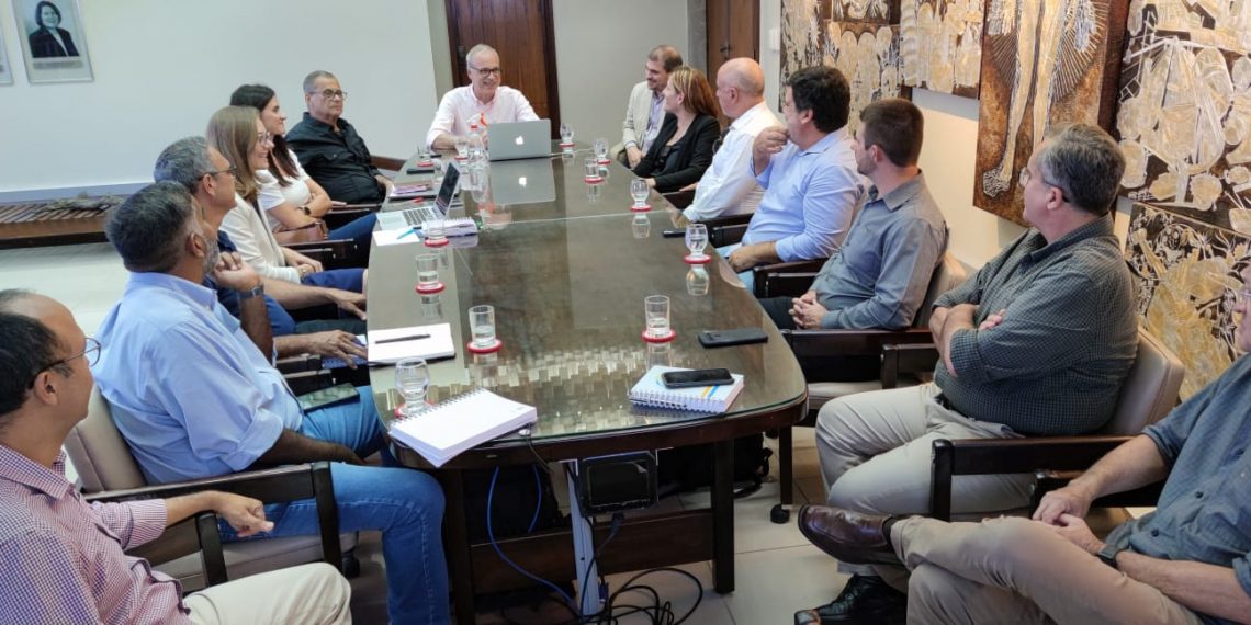 UFRN e Petrobras discutem parcerias para projetos de pesquisa