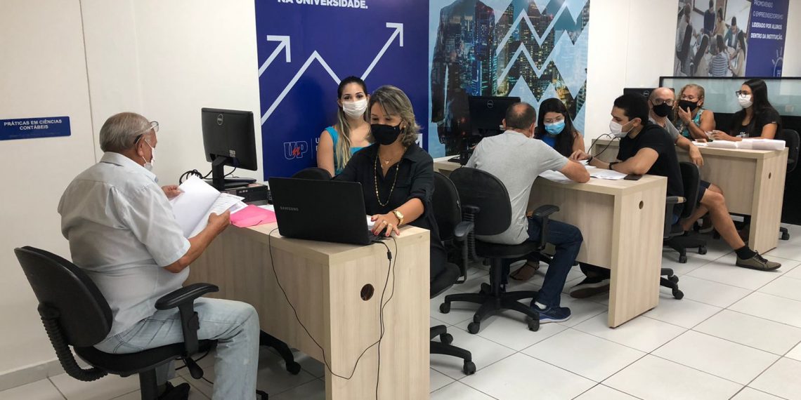 Contribuintes correm contra o tempo e aproveitam mutirões para declarar IR em Natal