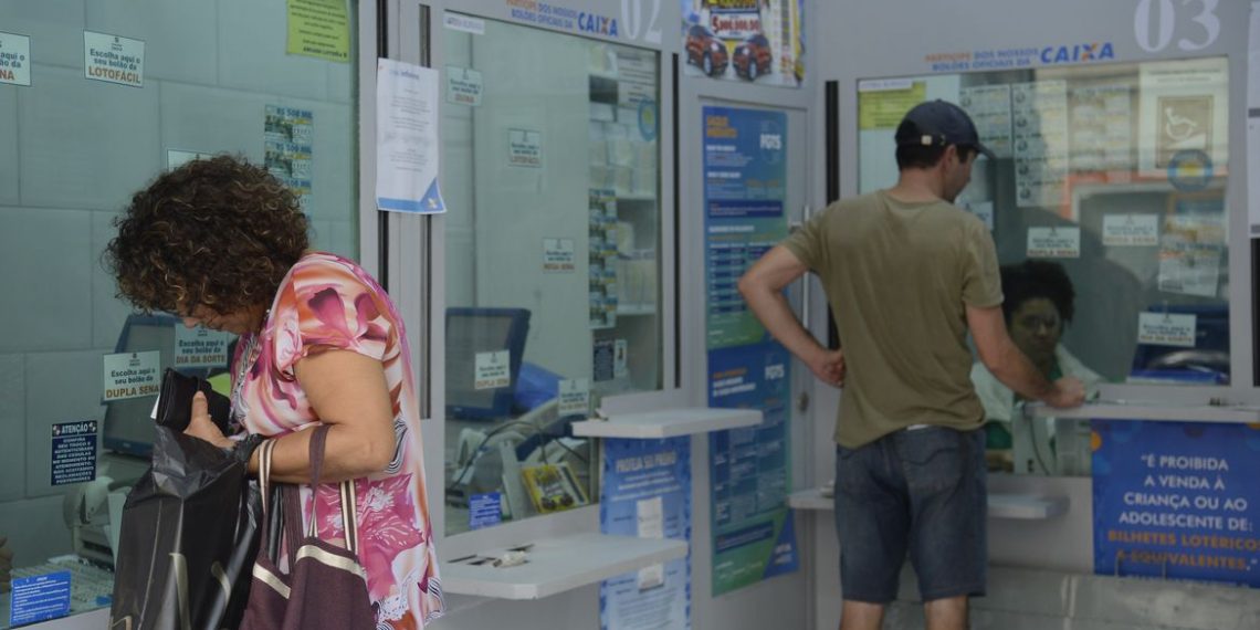 Mega-Sena deste sábado deve pagar prêmio de R$ 14 milhões