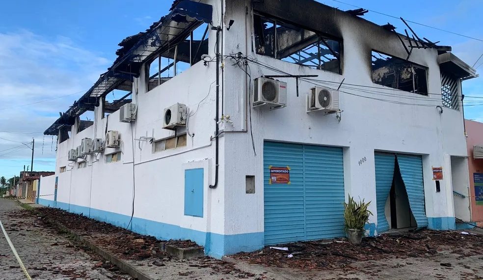 Incêndio destrói prédio da Secretaria de Infraestrutura de São Gonçalo do Amarante, na Grande Natal