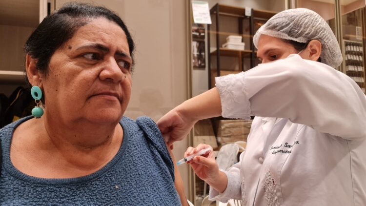 SESAD vacinou 400 pessoas em apenas um ponto extra em Parnamirim