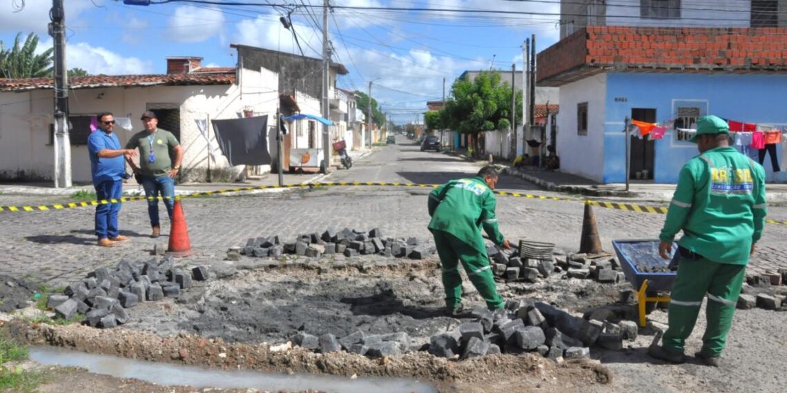 Prefeitura de Parnamirim fiscaliza água servida e pede colaboração da população