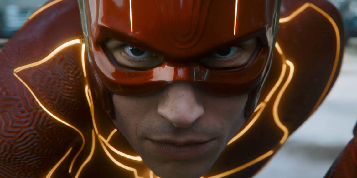 The Flash emociona e homenageia o universo da DC no cinema