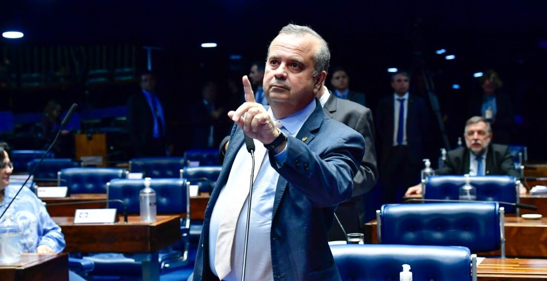 Rogério Marinho entra com representação contra defensor público do RN