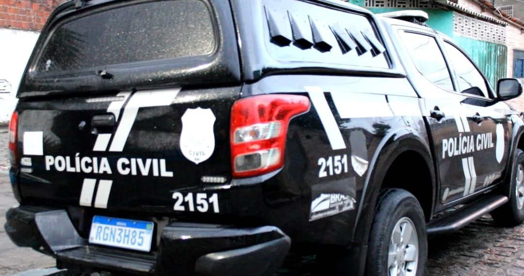 Polícia Civil prende pai e filho por homicídio e tentativa de homicídio