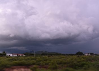 Previsão para final de semana com chuvas em diversas regiões