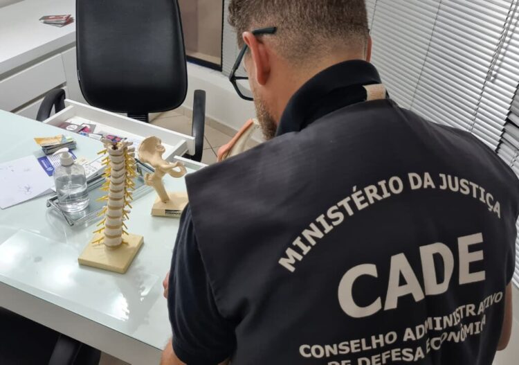 Escoliose: Operação do MPRN e Cade apura formação de cartel para realização de cirurgias ortopédicas