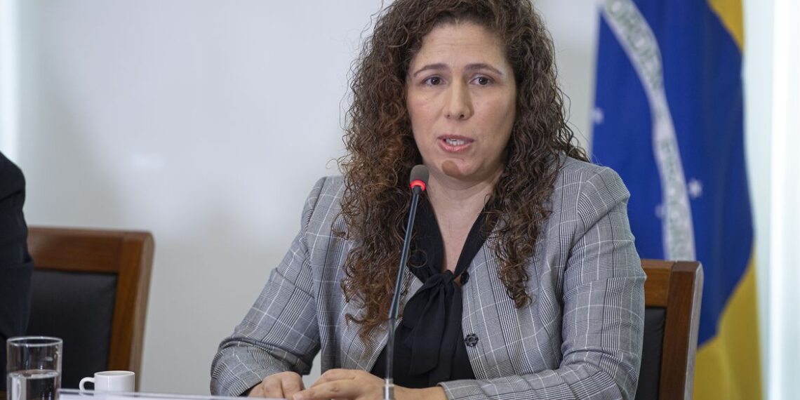 Governo autoriza preencher mais de 3 mil vagas no serviço público