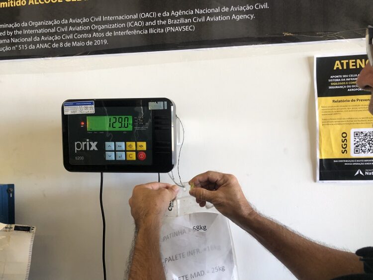 IPEM/RN fiscaliza balanças no aeroportos de Natal e Mossoró