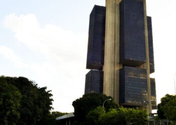 Mercado reduz previsão da inflação de 4,95% para 4,9% este ano