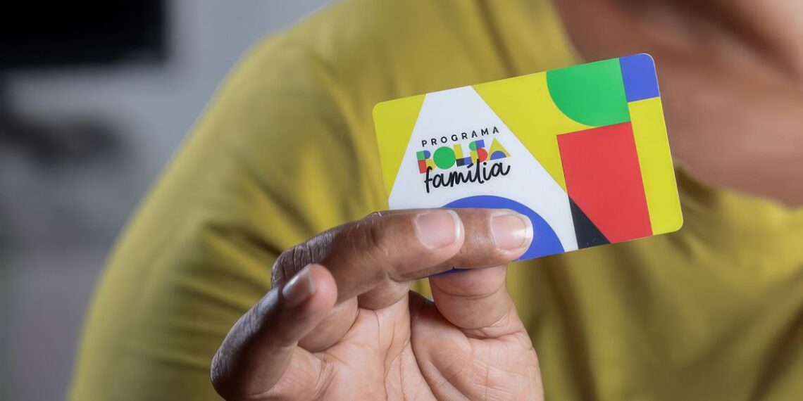 Caixa paga novo Bolsa Família a beneficiários com NIS de final 8