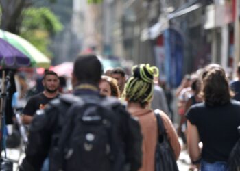 Demógrafo explica a queda populacional em diferentes capitais