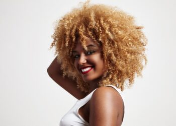 A beleza e o empoderamento do cabelo afro ganham protagonismo na 31ª Feira Regional da Beleza