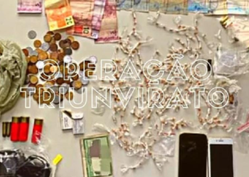 Três pessoas são presas e mais de 200 pedras de crack apreendidas durante operação