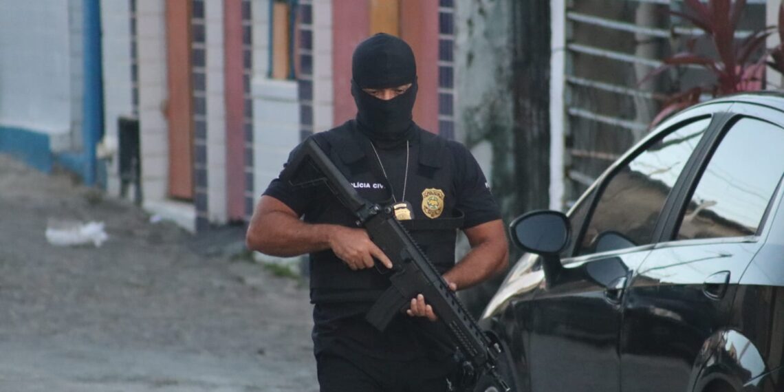 Polícia Civil prende idoso por estuprar criança de sete anos em Macau