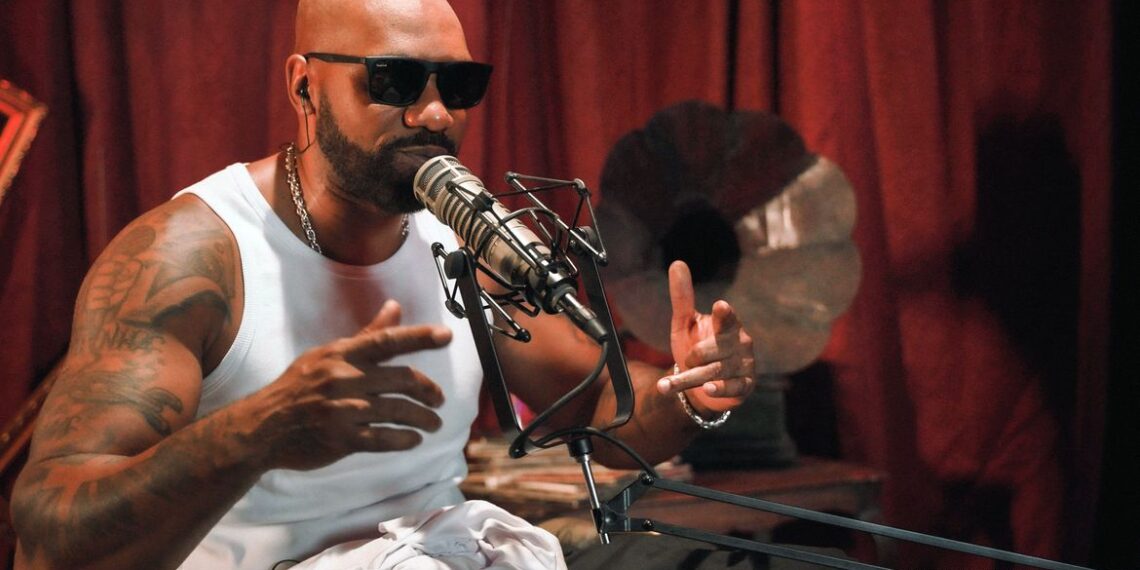 Hip hop completa 50 anos: rapper diz que crítica social marca letras